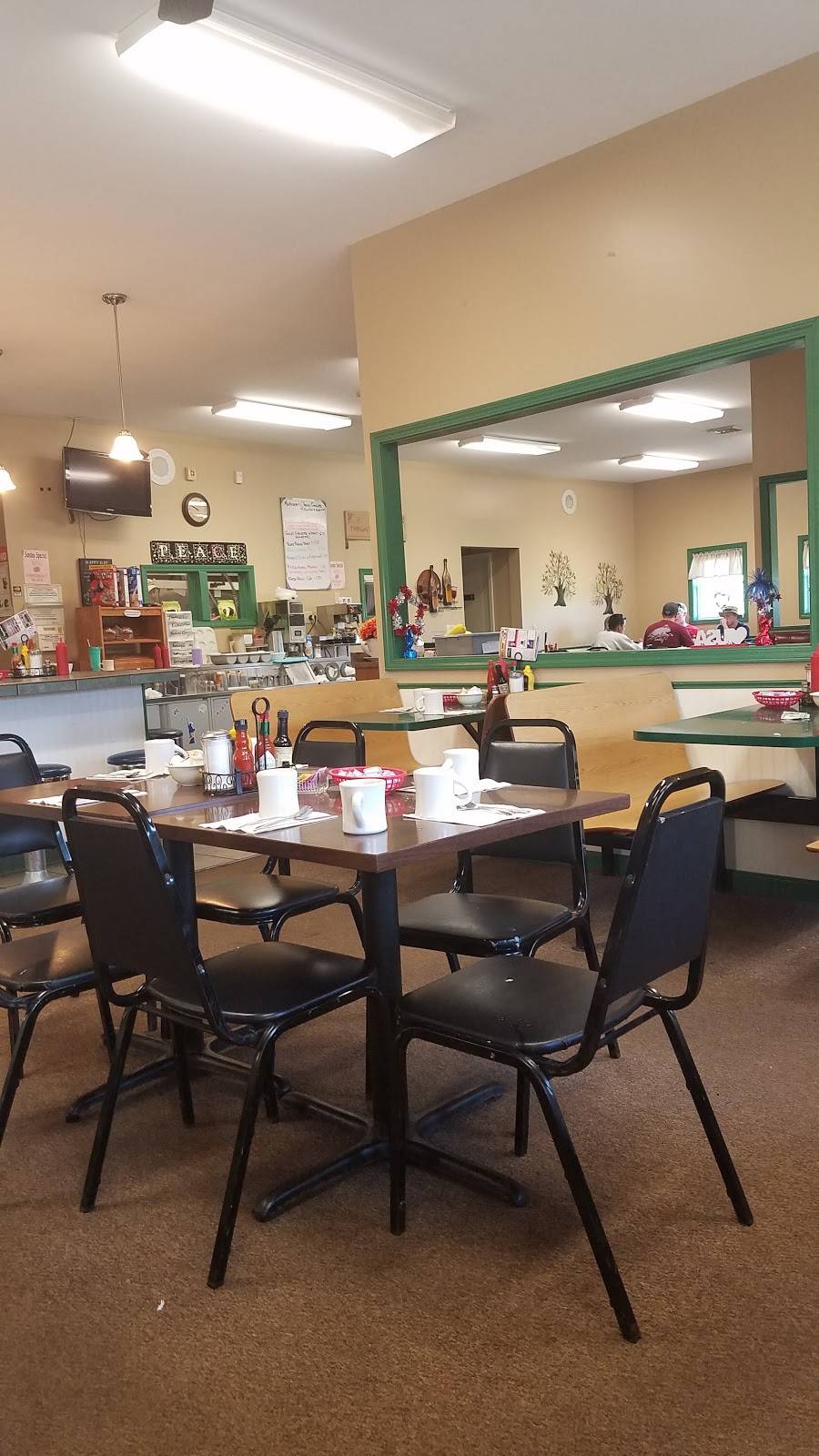 Dahls Diner | restaurant | 5125 NY-104, Oswego, NY 13126, USA | 3153437815 OR +1 315-343-7815