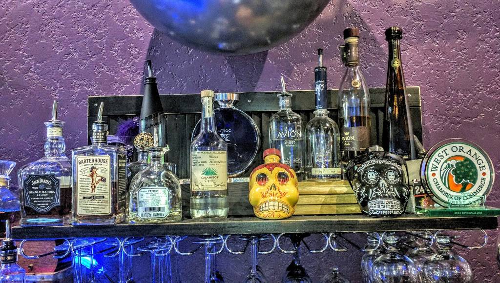 Pilars (Martini) | restaurant | 146 W Plant St #120, Winter Garden, FL 34787, USA | 4073698900 OR +1 407-369-8900