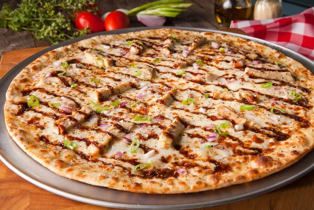 Crooked Crust-Farmers Branch | restaurant | 12700 N Stemmons Fwy, Farmers Branch, TX 75234, USA | 2143777201 OR +1 214-377-7201