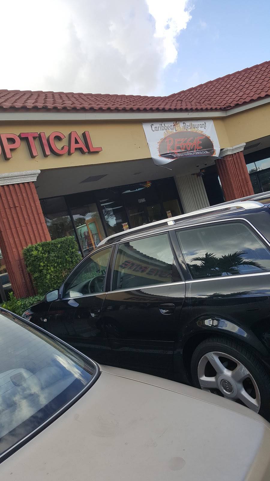 REGGAE PON THE GRILLE | restaurant | 8032 W McNab Rd, North Lauderdale, FL 33068, USA | 7542208738 OR +1 754-220-8738