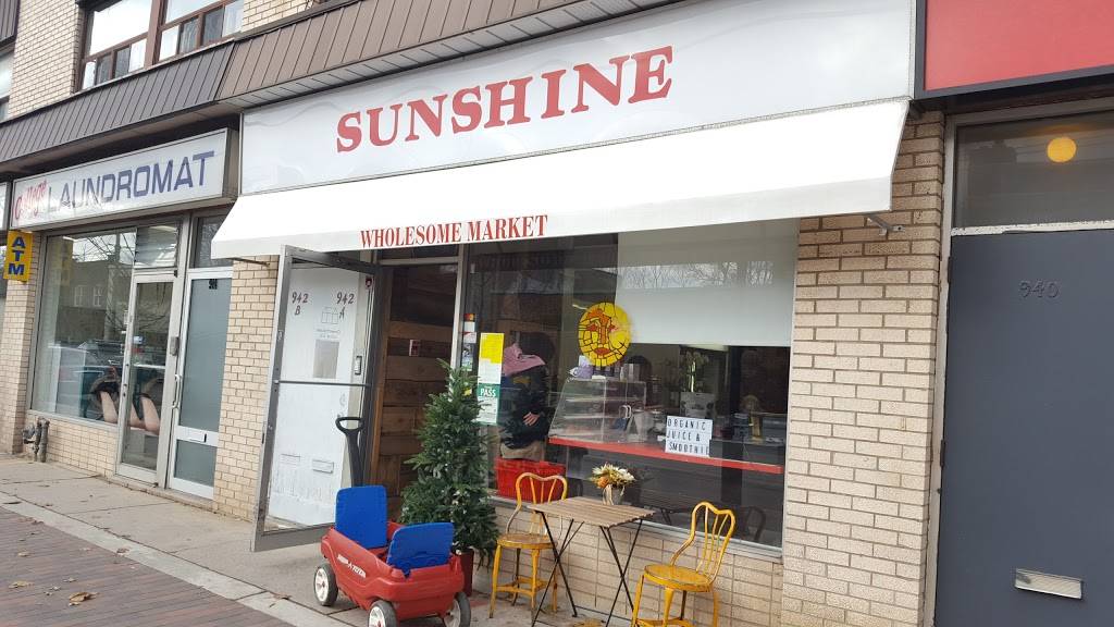 Sunshine Wholesome Market | restaurant | 942 College St, Toronto, ON M6H 1A5, Canada | 4165339582 OR +1 416-533-9582