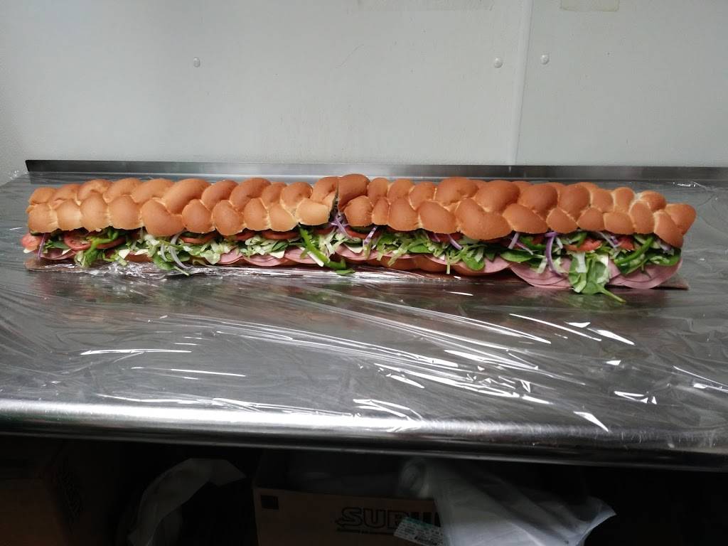 Subway | restaurant | 3864 Mt Hope Rd, Grass Lake, MI 49240, USA | 5175223550 OR +1 517-522-3550