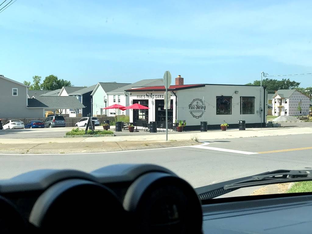 Five String Garage | restaurant | 700 Hadley Ave, Old Hickory, TN 37138, USA | 6158947188 OR +1 615-894-7188