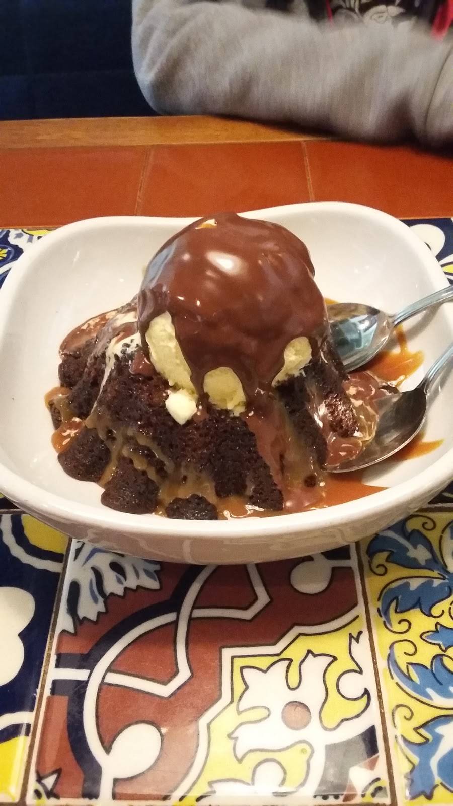 Chilis Grill & Bar | meal takeaway | 5620 Northwest Hwy, Crystal Lake, IL 60014, USA | 8153569216 OR +1 815-356-9216