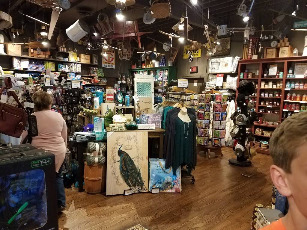 Cracker Barrel Old Country Store | restaurant | 1880 State Rd. 60 E, Valrico, FL 33594, USA | 8136620607 OR +1 813-662-0607