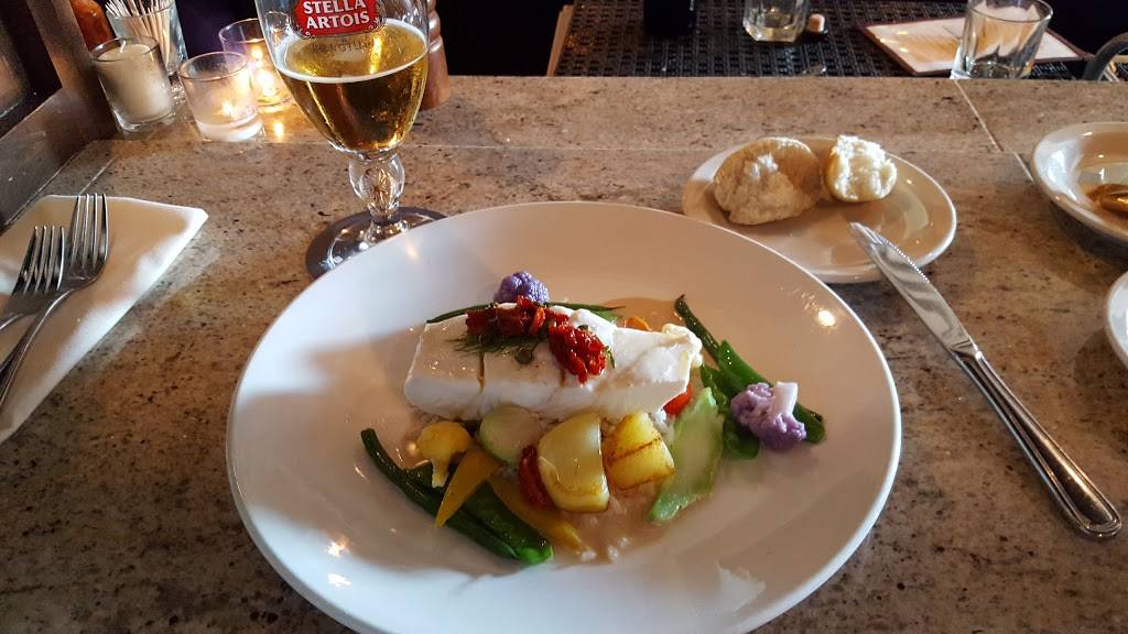 Brushi Bistro & Bar | restaurant | 721 N 132nd St, Omaha, NE 68154, USA | 4028846878 OR +1 402-884-6878