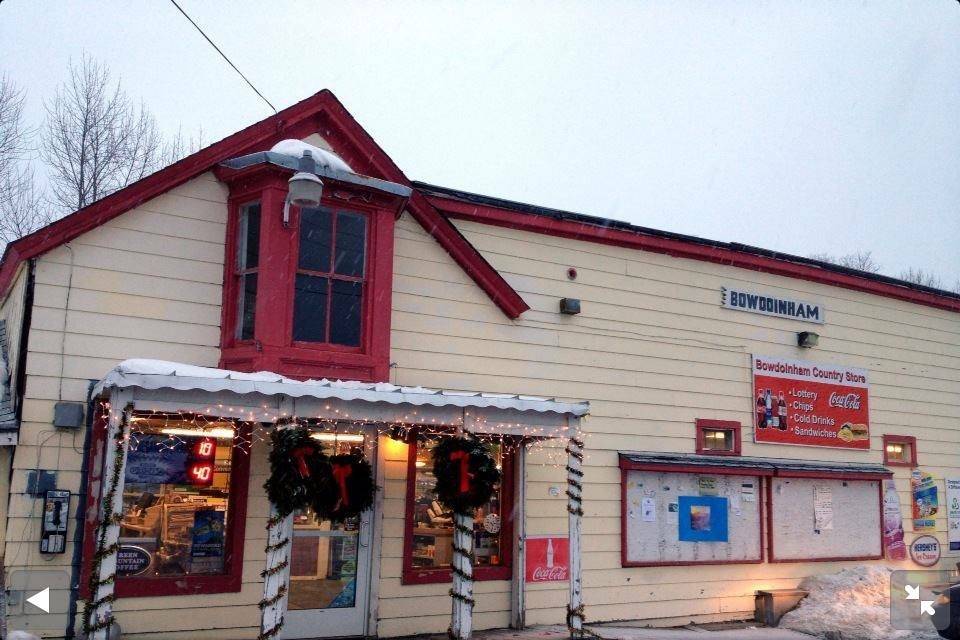 Bowdoinham Country Store | meal takeaway | 54 River Rd, Bowdoinham, ME 04008, USA | 2076665571 OR +1 207-666-5571