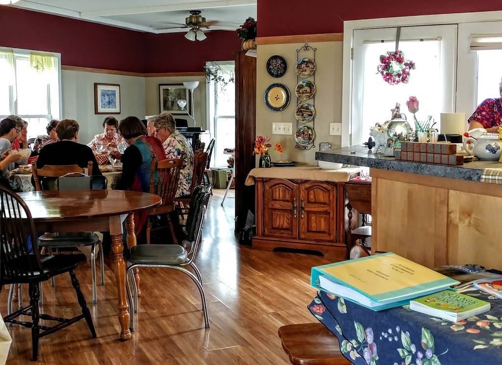 Jeannies Place | restaurant | 201 Miles Ave, Lewiston, NE 68380, USA | 4028654355 OR +1 402-865-4355