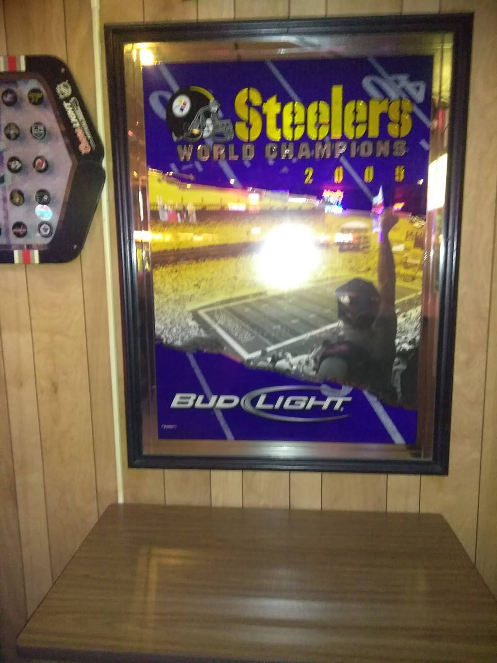 Harvey Wilners Village Tavern | restaurant | 1620 Pennsylvania Ave, West Mifflin, PA 15122, USA | 4124661331 OR +1 412-466-1331