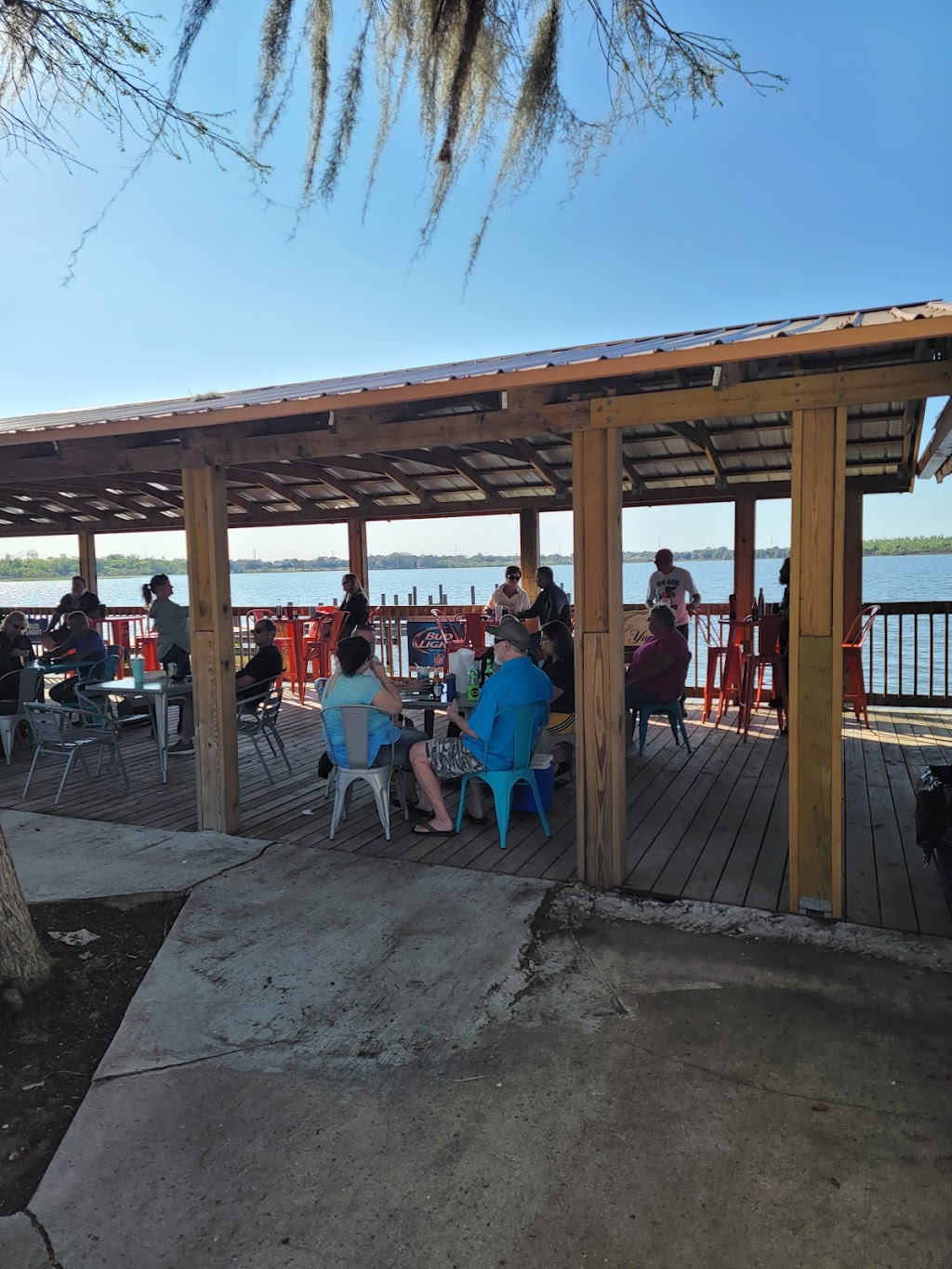 Ducky’s Dockside Bar & Grill | restaurant | 1090 Shady Cove Rd E, Haines City, FL 33844, USA | 8633535295 OR +1 863-353-5295