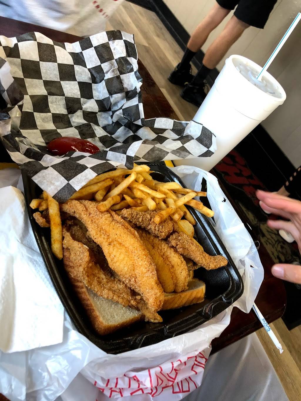 Catfish Heaven | restaurant | 2502 21st St, Tuscaloosa, AL 35401, USA | 2057527222 OR +1 205-752-7222