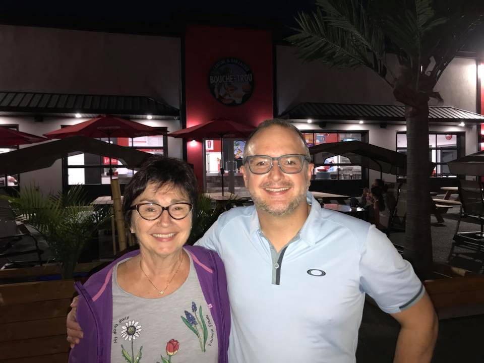 Cantine & Bar Laitier Le Bouche-Trou | restaurant | 11 Route 137 SUD, Sainte-Cécile-de-Milton, QC J0E 2C0, Canada | 4509569595 OR +1 450-956-9595