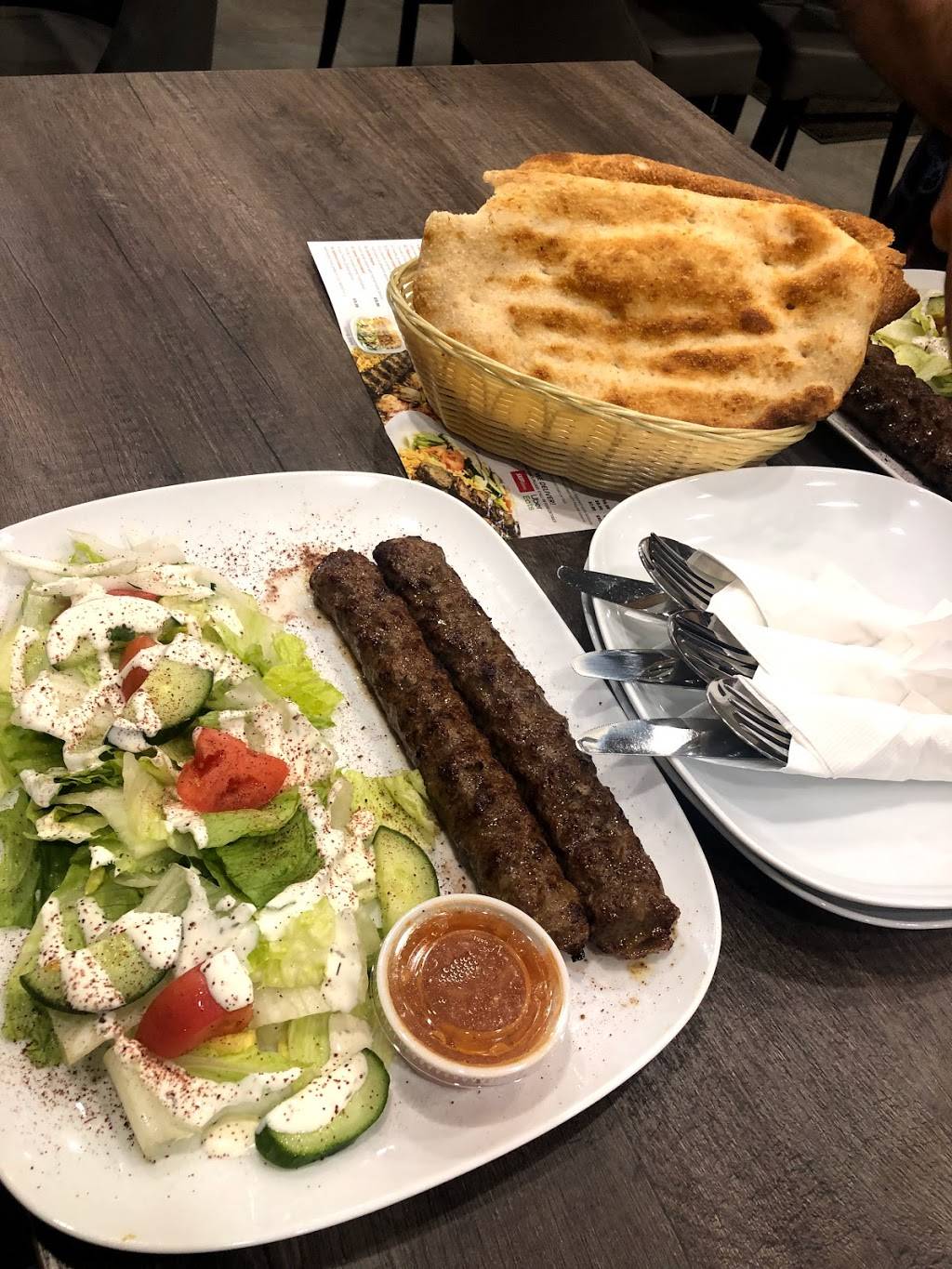 Mezbaan Restaurant | restaurant | 3098 Carling Ave Unit 8, Nepean, ON K2B 7K2, Canada | 6135188243 OR +1 613-518-8243