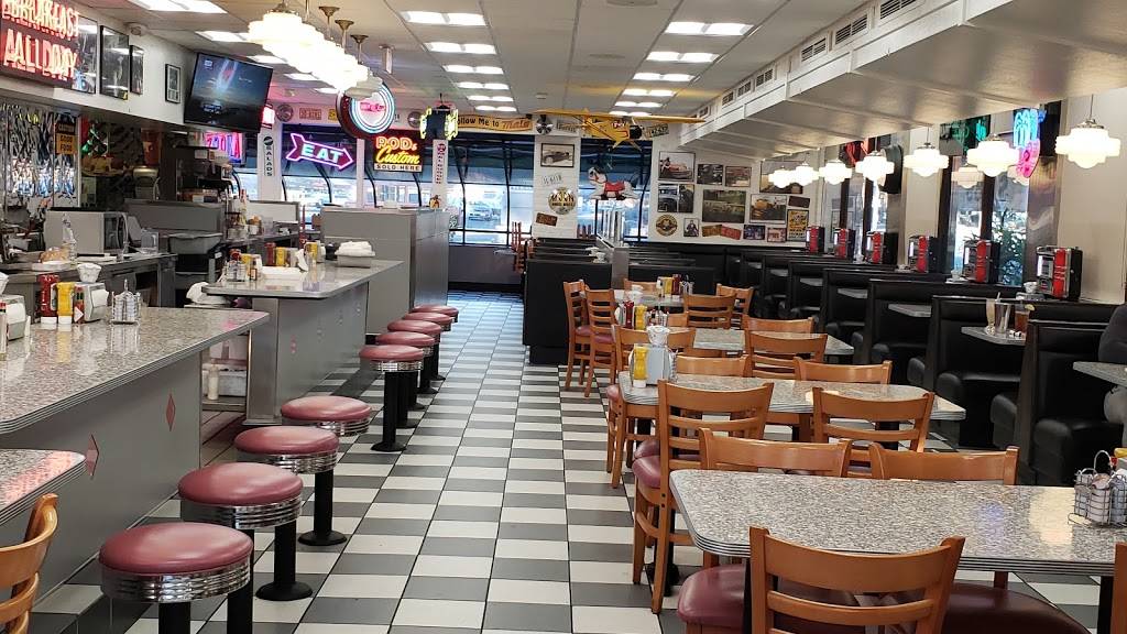 The Original Mels Diner | restaurant | 4391 Treat Blvd, Concord, CA 94521, USA | 9256919900 OR +1 925-691-9900
