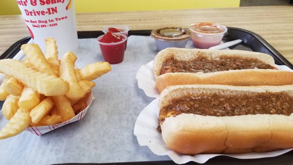 Boots & Sonnys Drive-In | restaurant | 120 E Henry St, Spartanburg, SC 29306, USA | 8645822439 OR +1 864-582-2439