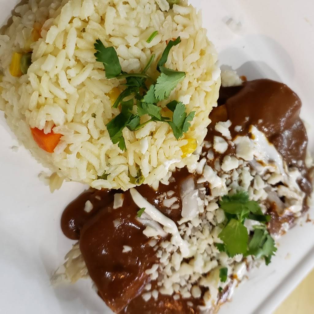 Mamas Tamales | restaurant | 616 W 9th St, Lawrence, KS 66044, USA | 7854247565 OR +1 785-424-7565