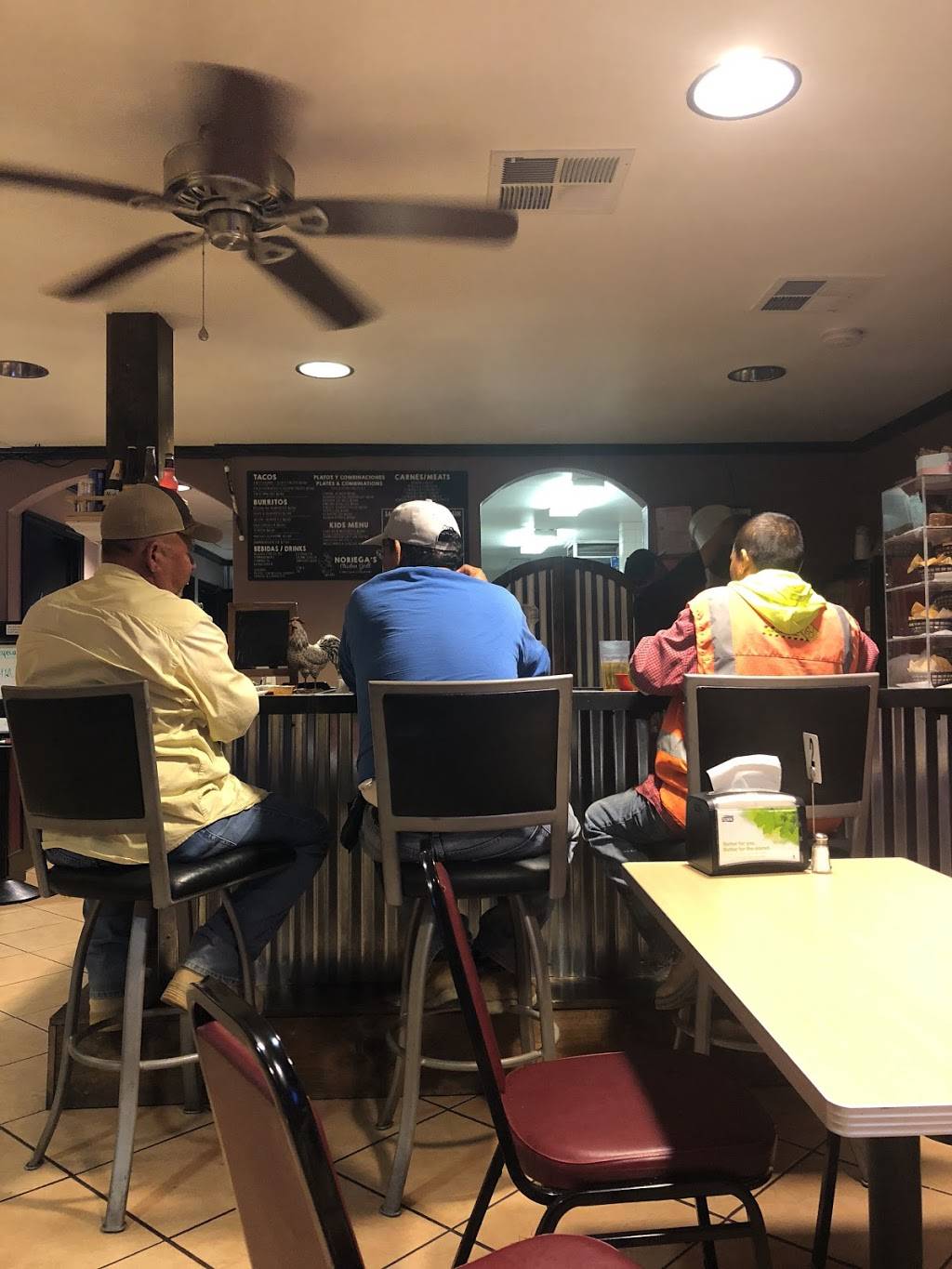 Taqueria La Palma | restaurant | 234 E Lodi Ave, Lodi, CA 95240, USA | 2092949465 OR +1 209-294-9465