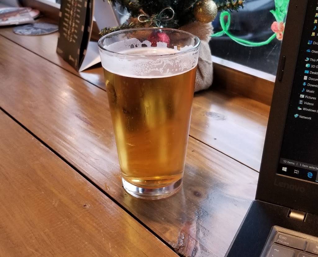 Crafty Beer, Wine & Spirits | restaurant | 2005 Fairview Rd, Raleigh, NC 27608, USA | 9196153008 OR +1 919-615-3008