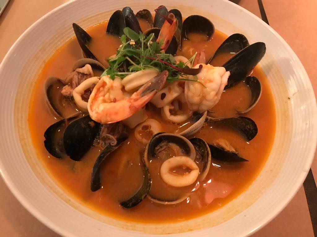 Da Claudio | restaurant | 21 Ann St, New York, NY 10038, USA | 2122852668 OR +1 212-285-2668