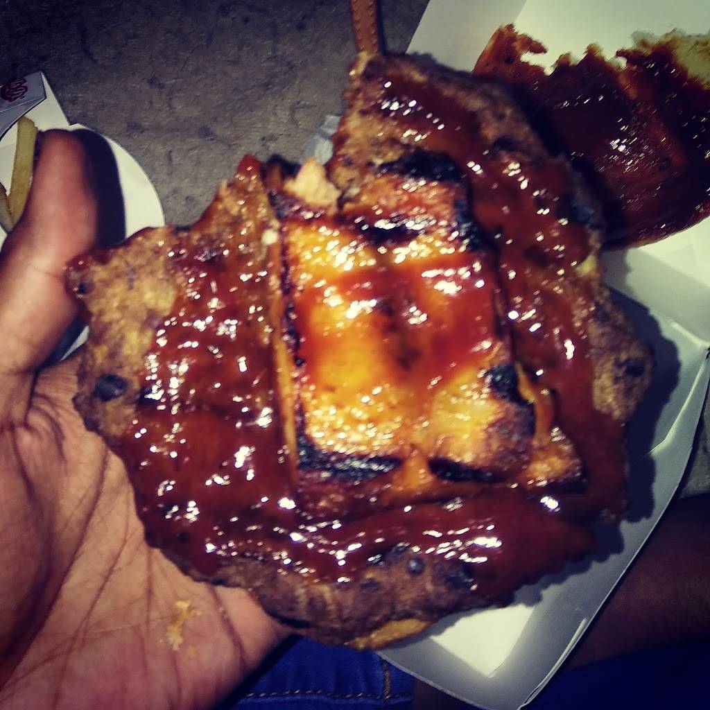 Carls Jr. | restaurant | 2818 E Floral Ave, Selma, CA 93662, USA | 5598965038 OR +1 559-896-5038