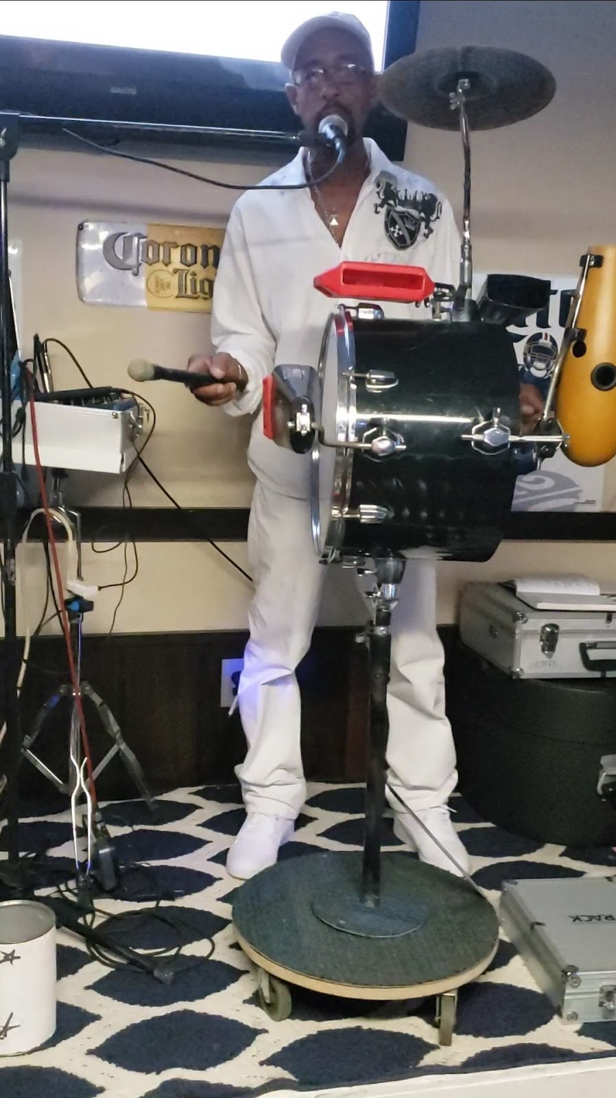 La Gata Cafeteria | restaurant | 4329 SW 75th Ave, Miami, FL 33155, USA | 3052664520 OR +1 305-266-4520