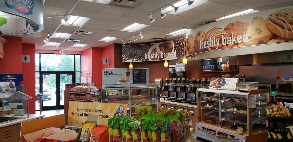 RaceTrac | bakery | 4541 Pleasant Hill Rd, Kissimmee, FL 34759, USA | 4075185549 OR +1 407-518-5549