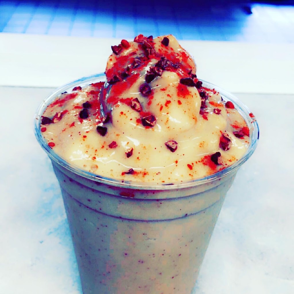 Organic Rootz | restaurant | 215 N Hough St, Barrington, IL 60010, USA | 8473874075 OR +1 847-387-4075