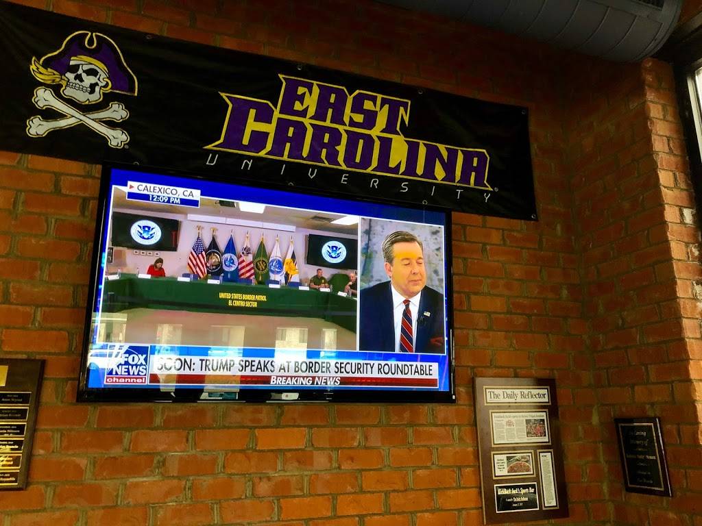 Kickback Jack’s | restaurant | 420 Red Banks Rd, Greenville, NC 27858, USA | 2523290400 OR +1 252-329-0400