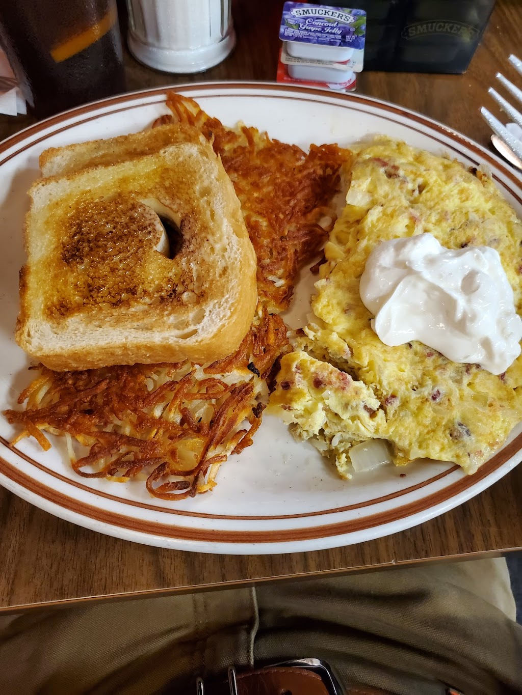 Pure Country Family Restaurant | restaurant | 11370 West Main Street, Rudyard, MI 49780, USA | 9064783333 OR +1 906-478-3333