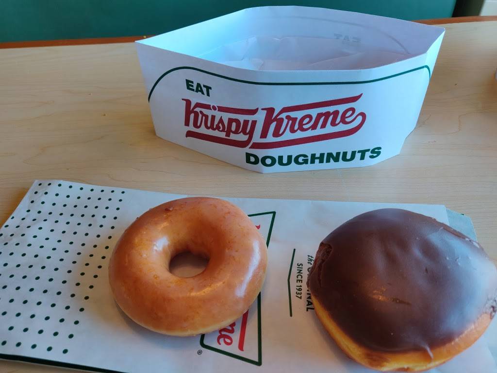 Krispy Kreme | bakery | 12505 Aurora Ave N, Seattle, WA 98133, USA | 2064401900 OR +1 206-440-1900