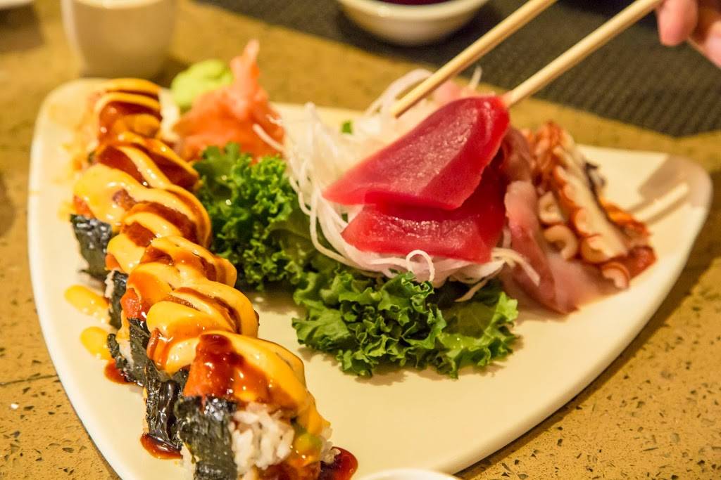 Rock N Raw (in Seminole Hard Rock) | restaurant | 5223 Orient Rd, Tampa, FL 33610, USA | 8136277625 OR +1 813-627-7625