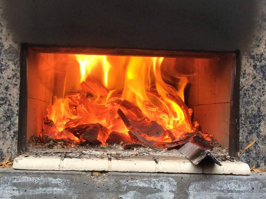 California Pizza Stones | restaurant | 5240 Aero Dr, Santa Rosa, CA 95403, USA | 7075456528 OR +1 707-545-6528