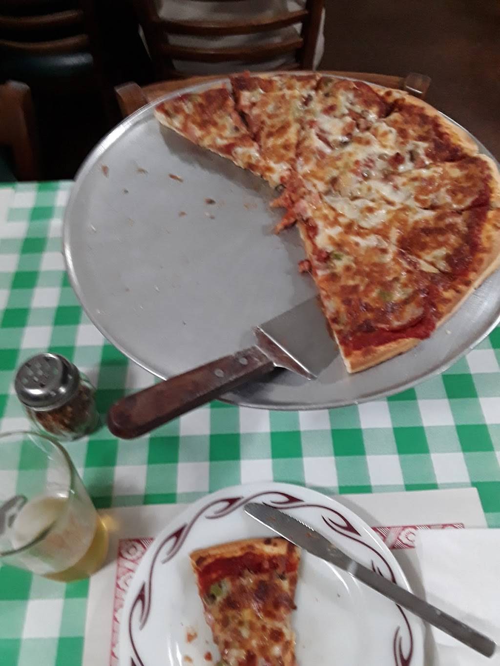 Chef Bondi Pizza Restaurant | restaurant | 640 Talbot St, St Thomas, ON N5P 1C8, Canada | 5196310845 OR +1 519-631-0845