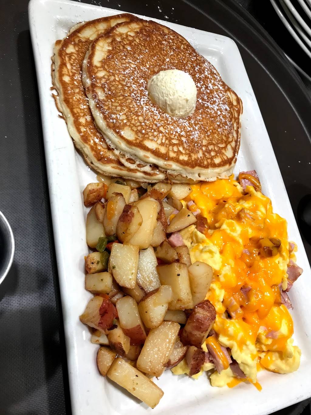 Pappadeaux Seafood Kitchen | restaurant | 2610 International Pkwy, Terminal C, Gate 14, Dallas, TX 75261, USA | 9724250087 OR +1 972-425-0087