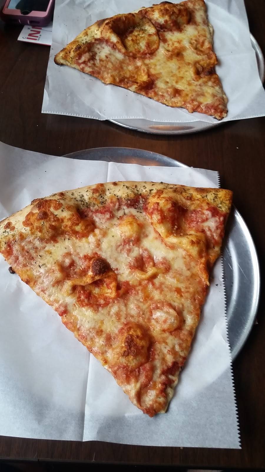 Dantes Pizzeria | restaurant | 3028 W Armitage Ave, Chicago, IL 60647, USA | 7733420002 OR +1 773-342-0002