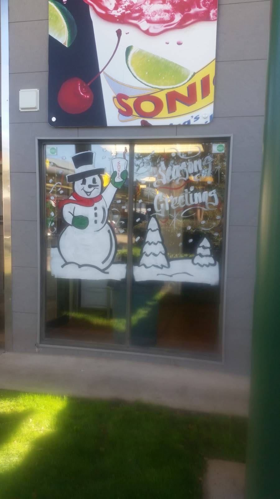 Sonic Drive-In | restaurant | 1104 Ferris Ave, Waxahachie, TX 75165, USA | 9729376121 OR +1 972-937-6121