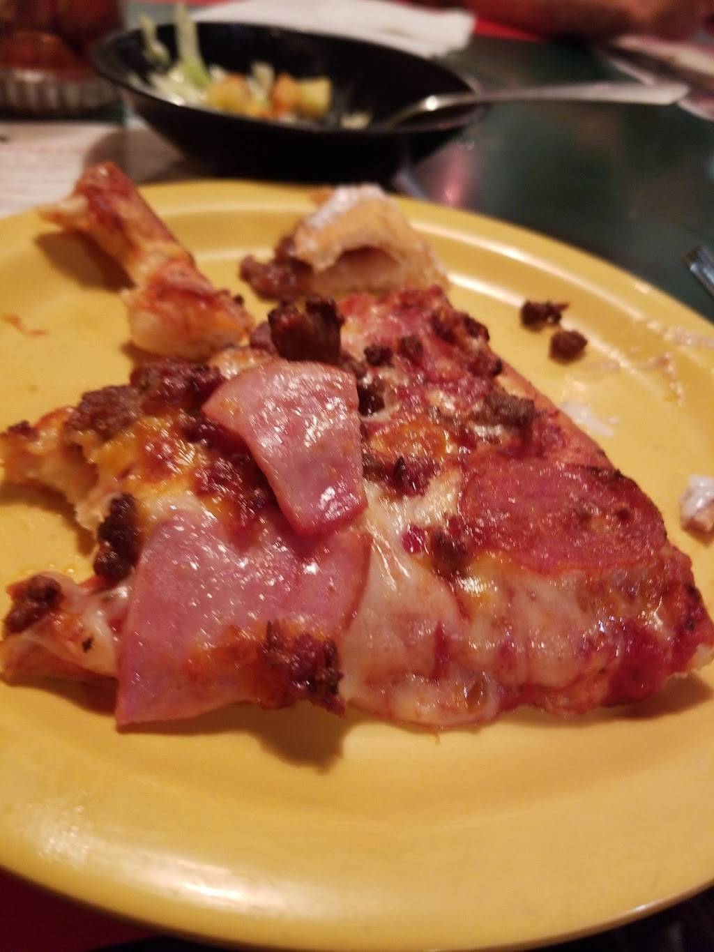 Pizza Inn | restaurant | 1352 E Broad Ave, Rockingham, NC 28379, USA | 9109975696 OR +1 910-997-5696