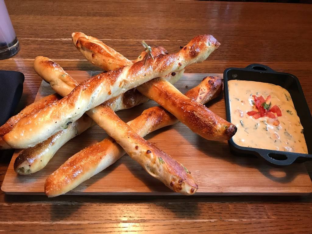 Rock Bottom Restaurant & Brewery | restaurant | 16156 South La Grange Road, Orland Park, IL 60467, USA | 7082260021 OR +1 708-226-0021