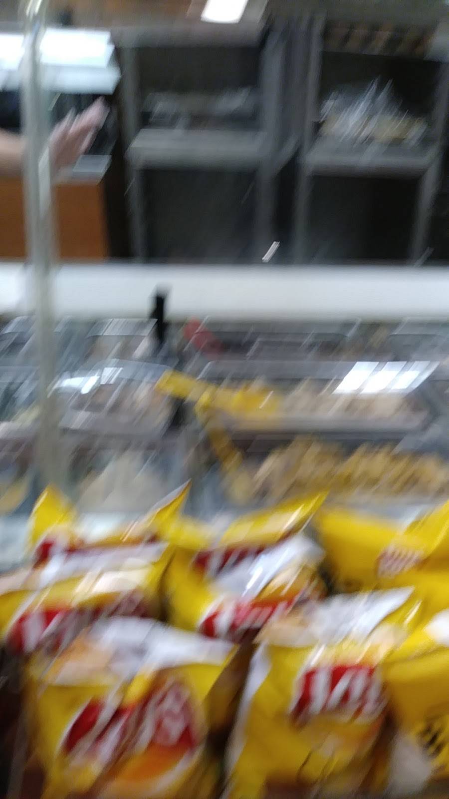 Subway | restaurant | 2100 Parkway Blvd, Alliance, OH 44601, USA | 3308232618 OR +1 330-823-2618