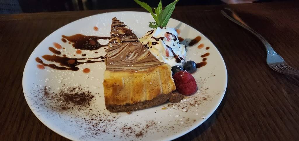 Sorsi e Morsi | restaurant | 4900 Dundas St W, Etobicoke, ON M9A 1B5, Canada | 4162322250 OR +1 416-232-2250