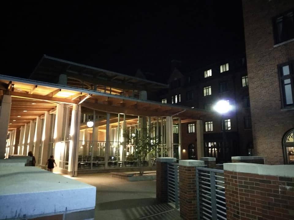 Mosher-Jordan Dining Hall | restaurant | 200 Observatory St, Ann Arbor, MI 48109, USA | 7347642111 OR +1 734-764-2111