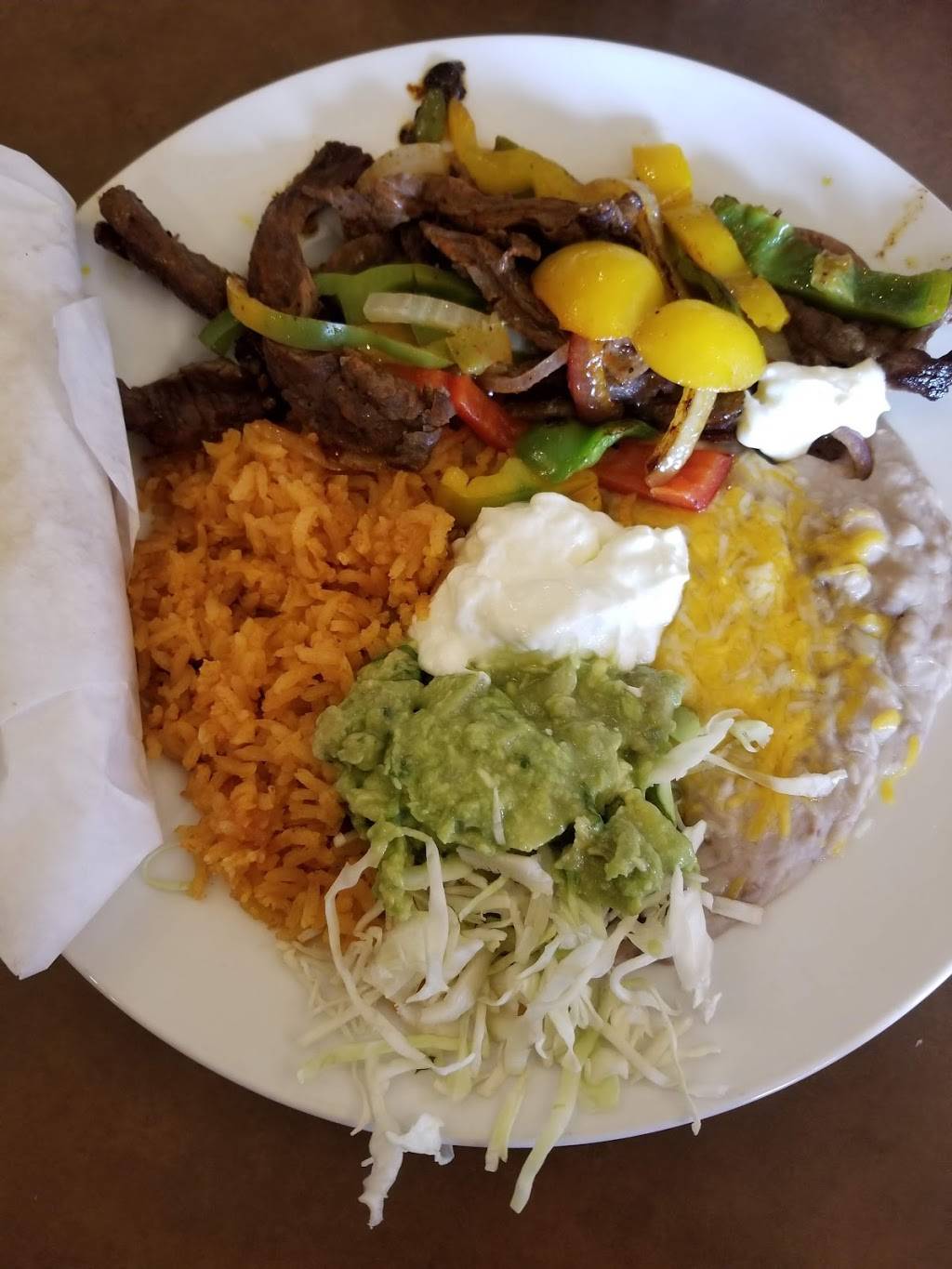 Cabo Grill & Cantina | restaurant | 301 N Brea Blvd, Brea, CA 92821, USA | 7145292540 OR +1 714-529-2540