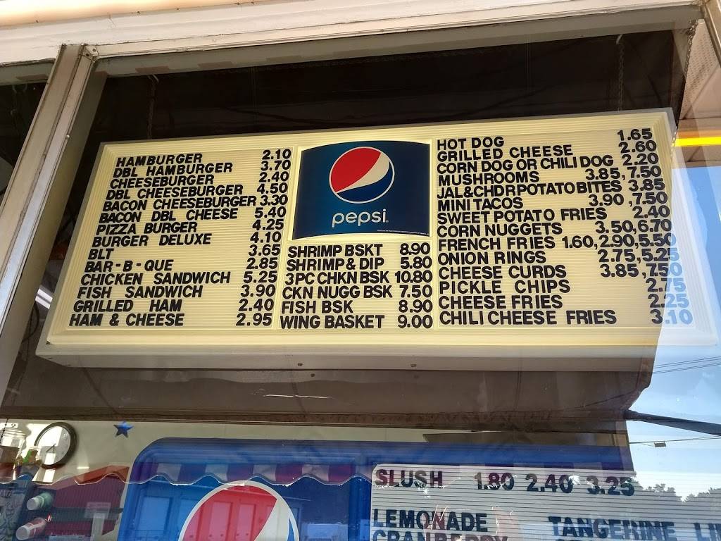 Dairy Way | restaurant | 111 Gebhardt Rd, Black River Falls, WI 54615, USA | 7152842867 OR +1 715-284-2867