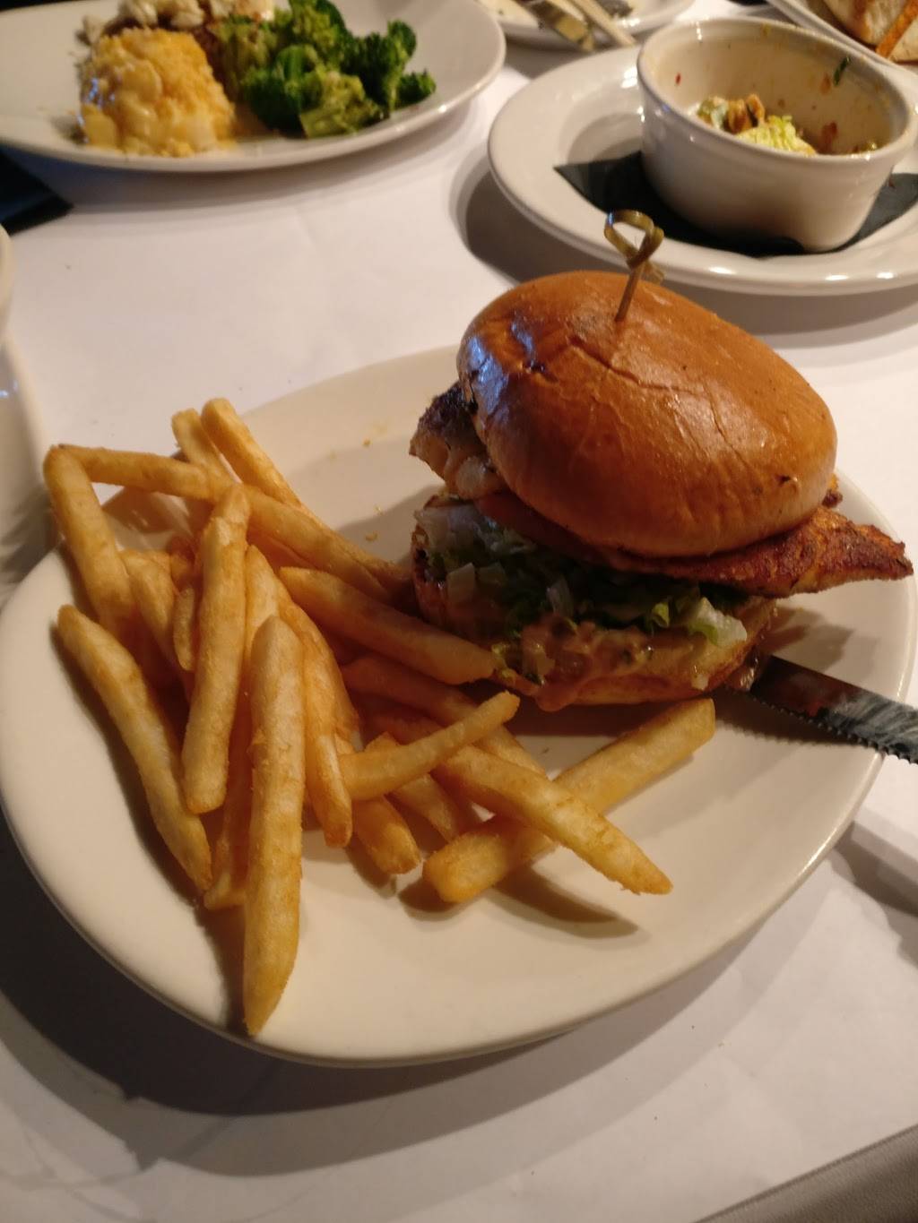 Bonefish Grill | restaurant | 601 From Rd, Paramus, NJ 07652, USA | 2012612355 OR +1 201-261-2355