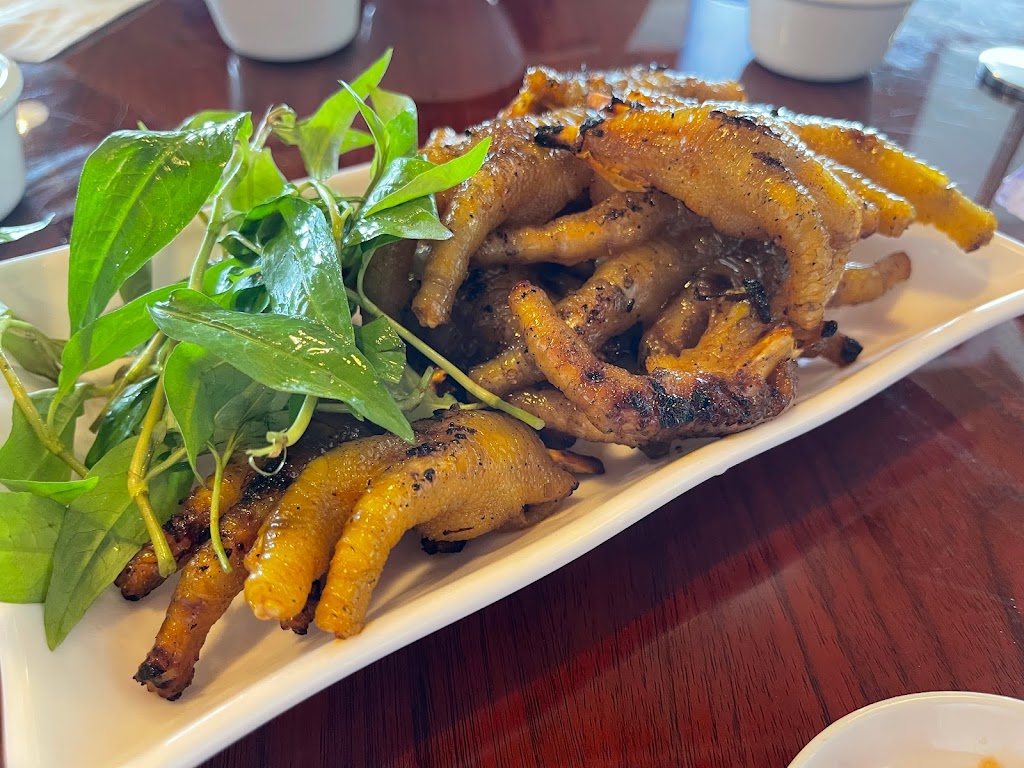 Huong Viet | restaurant | 7200 Eldridge Pkwy Suite 107, Houston, TX 77083, USA | 2818093313 OR +1 281-809-3313