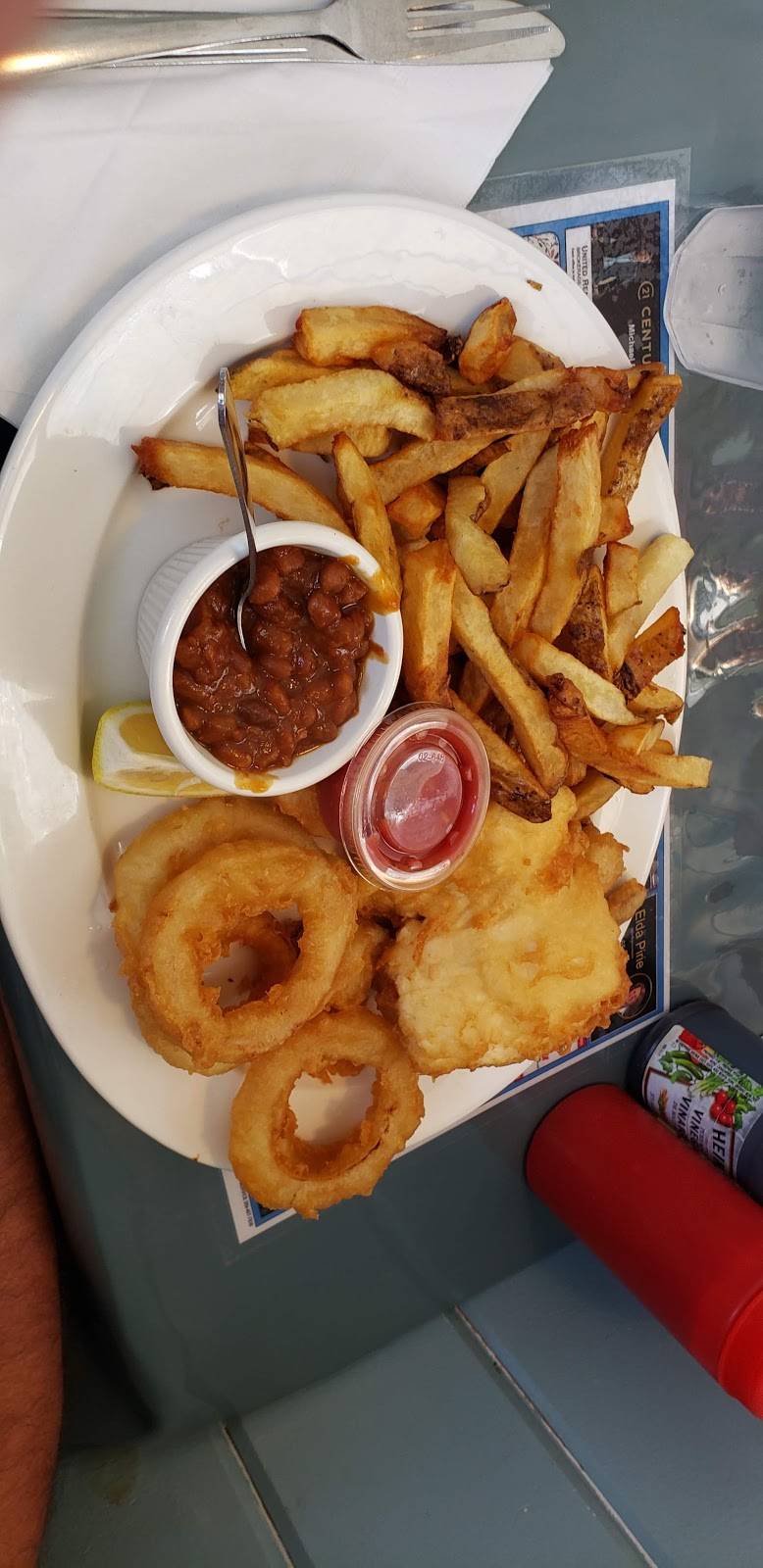 Jacks Family Restaurant ~ Lakefield | restaurant | 1 Strickland St, Lakefield, ON K0L 2H0, Canada | 7056523474 OR +1 705-652-3474