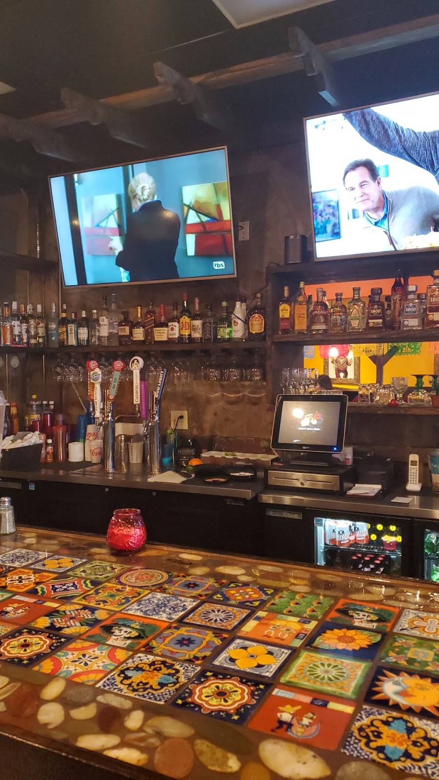 Guacamoles & Beer | restaurant | 90 S Tunnel Rd Suite A, Asheville, NC 28805, USA | 8285759771 OR +1 828-575-9771