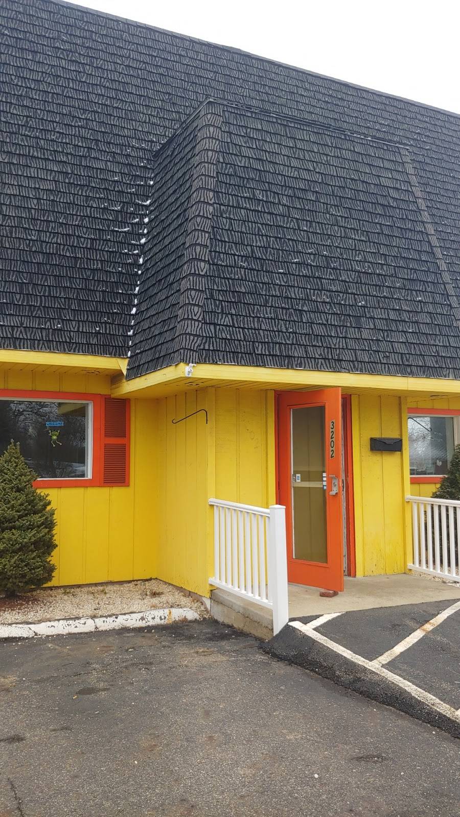 Hibachi Xpress Grill | restaurant | 3202 Lincoln Way E, Massillon, OH 44646, USA | 3302364700 OR +1 330-236-4700