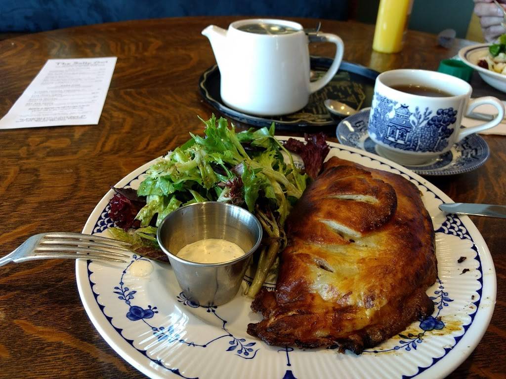 The Salty Owl | restaurant | 23 Terminal Ln, Owls Head, ME 04854, USA | 2075940018 OR +1 207-594-0018