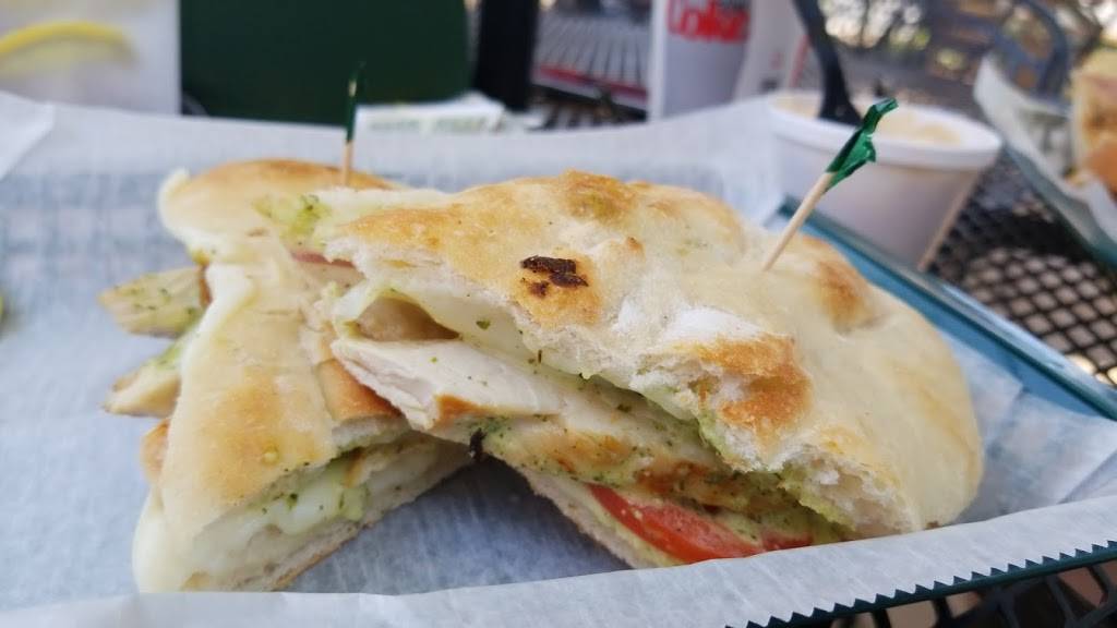 SweetBerries Eatery and Frozen Custard | meal takeaway | 505 NW 13th St, Gainesville, FL 32601, USA | 3523784972 OR +1 352-378-4972